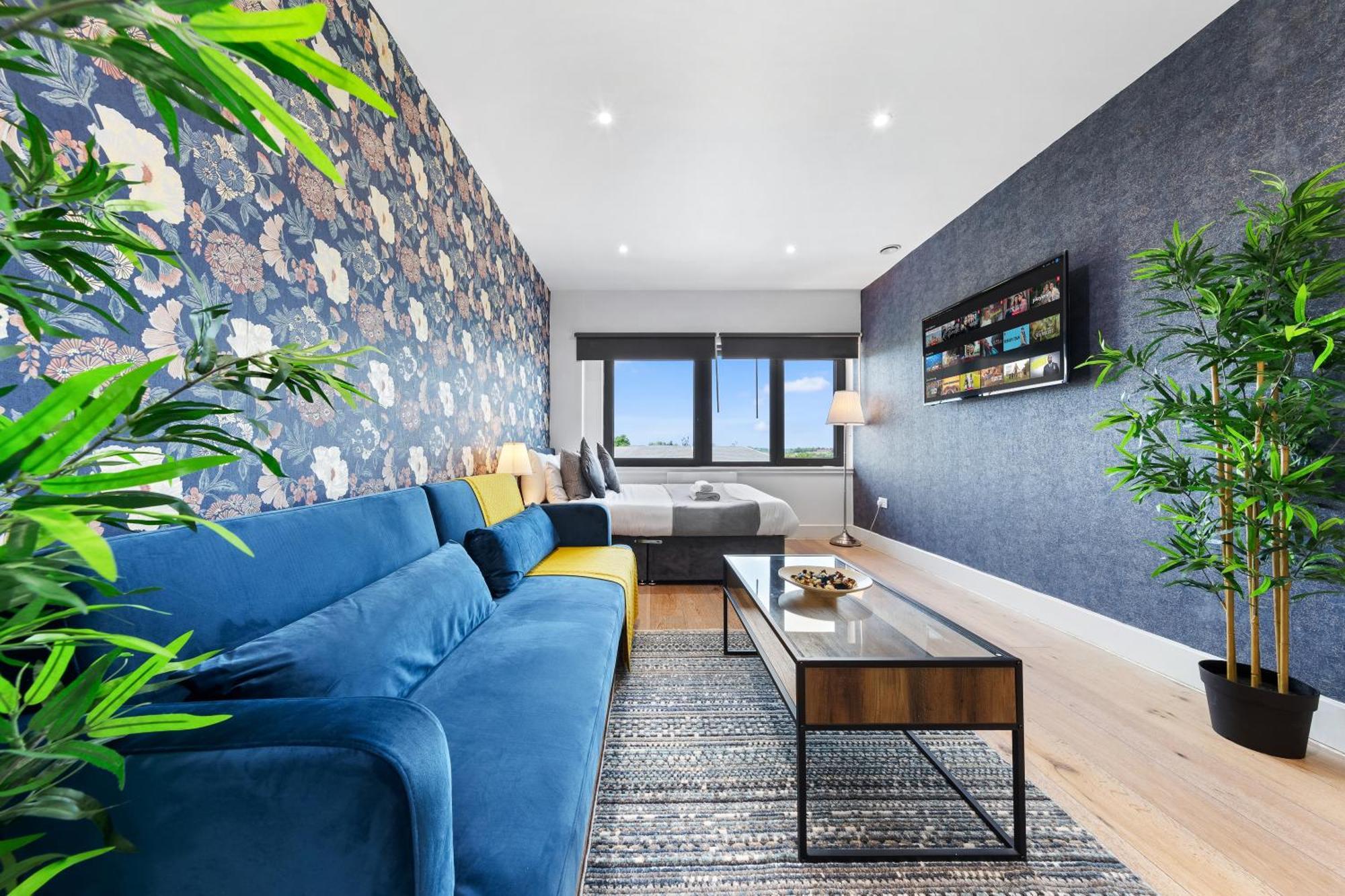 Modern One Bedroom Flat - Sleeps 5 -Near Heathrow - London Ub3 外观 照片