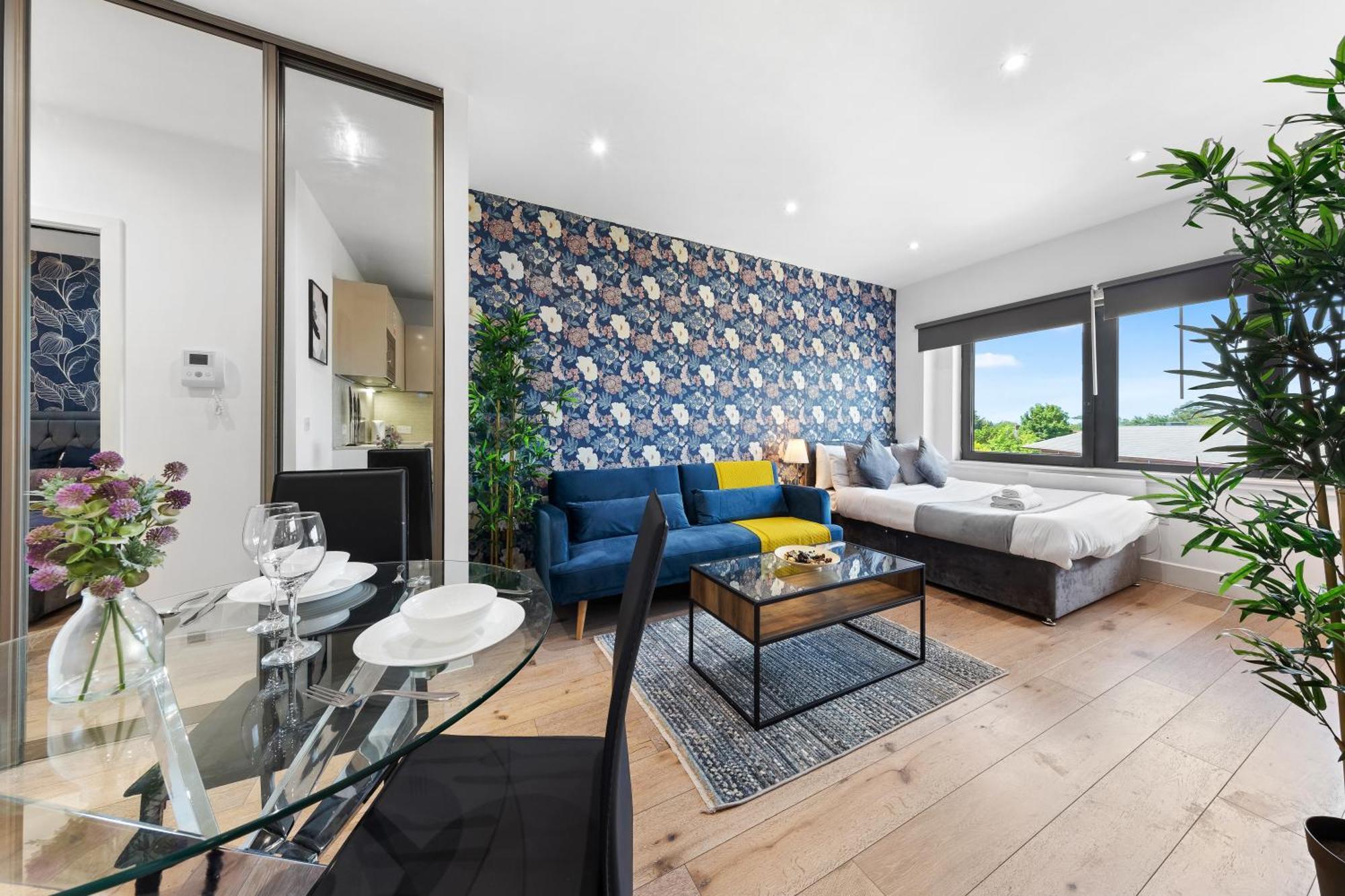 Modern One Bedroom Flat - Sleeps 5 -Near Heathrow - London Ub3 外观 照片