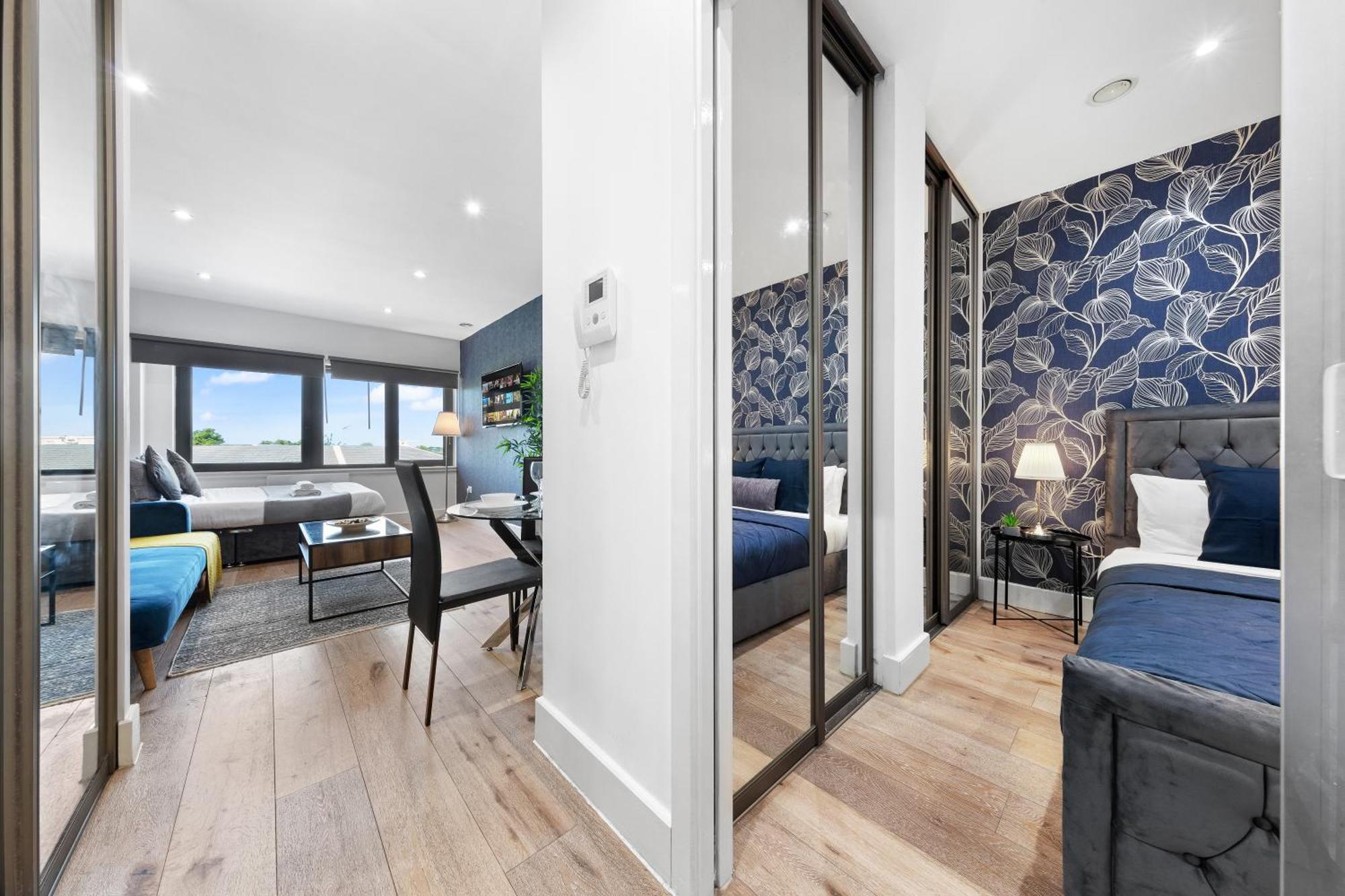 Modern One Bedroom Flat - Sleeps 5 -Near Heathrow - London Ub3 外观 照片