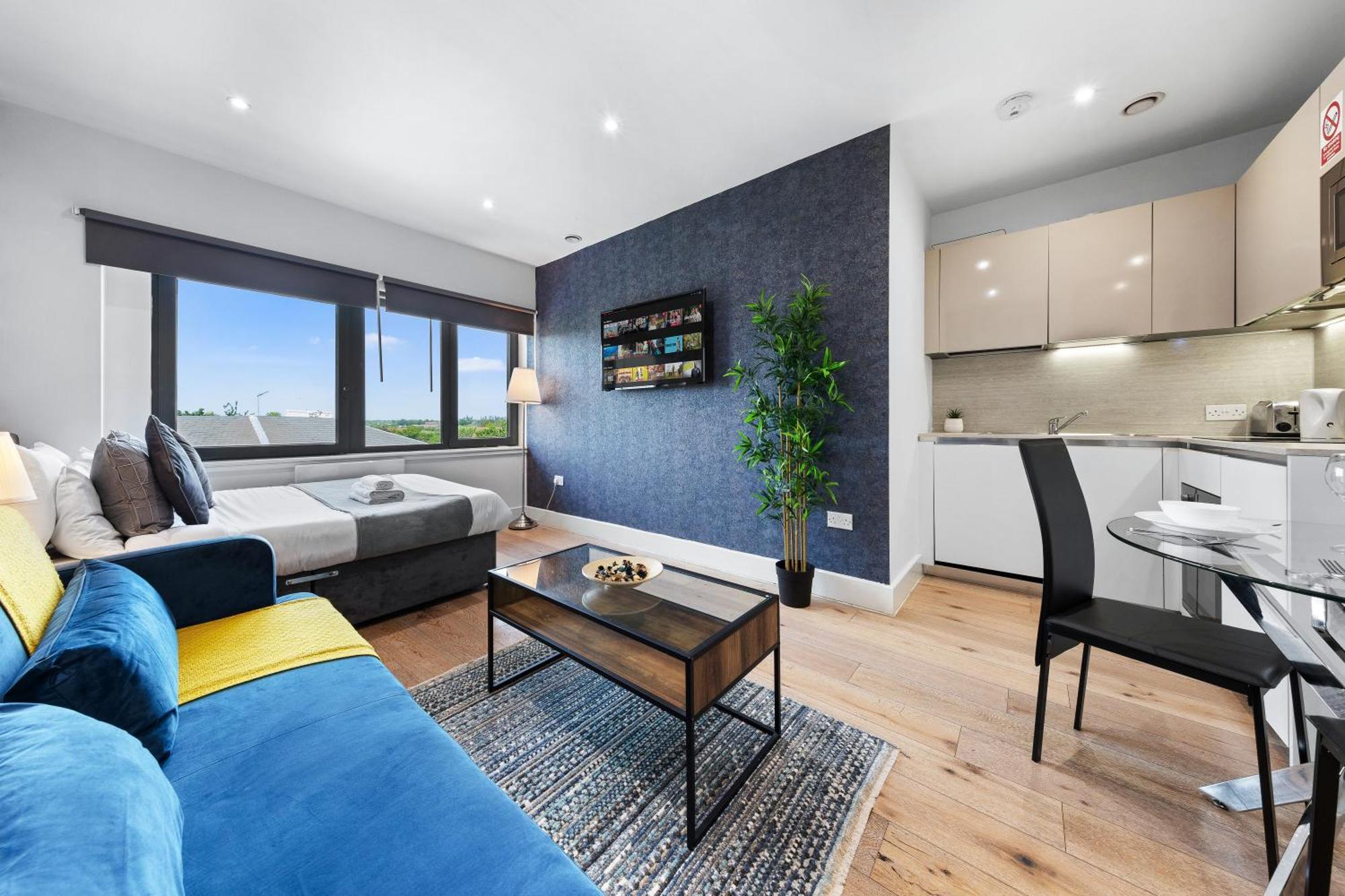 Modern One Bedroom Flat - Sleeps 5 -Near Heathrow - London Ub3 外观 照片