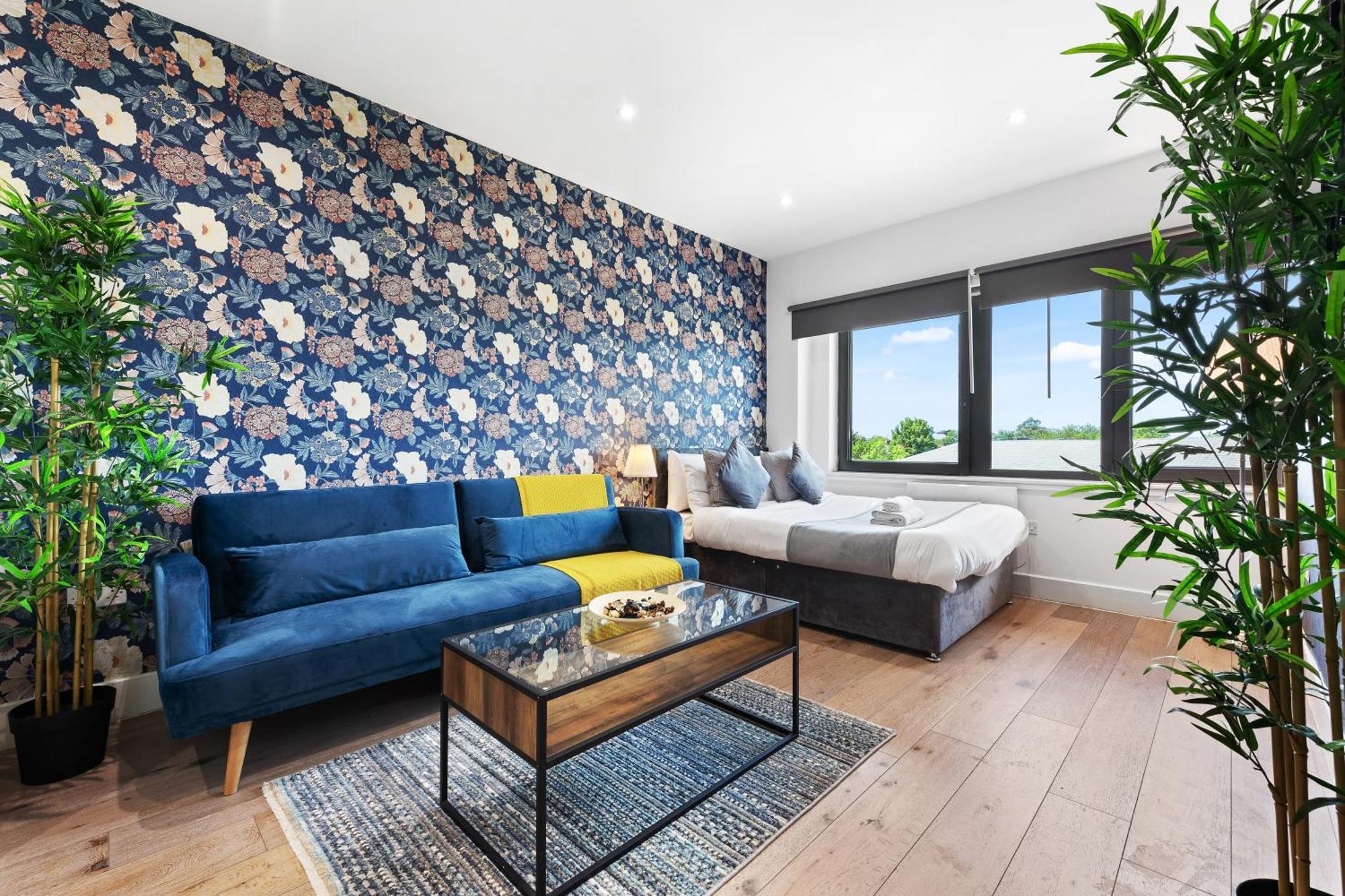 Modern One Bedroom Flat - Sleeps 5 -Near Heathrow - London Ub3 外观 照片